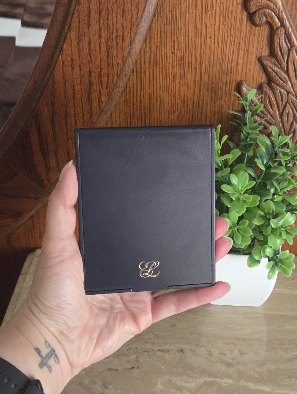Estee Lauder Navy Blue Flip Up Monogram Travel Compact Mirror - Picture 8 of 8
